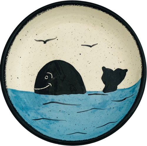 whale-pottery-plate-truro-cape-cod-small